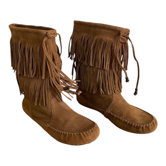 Minnetonka Double Fringe
Moccasin Boots - Picture 1 of 11
